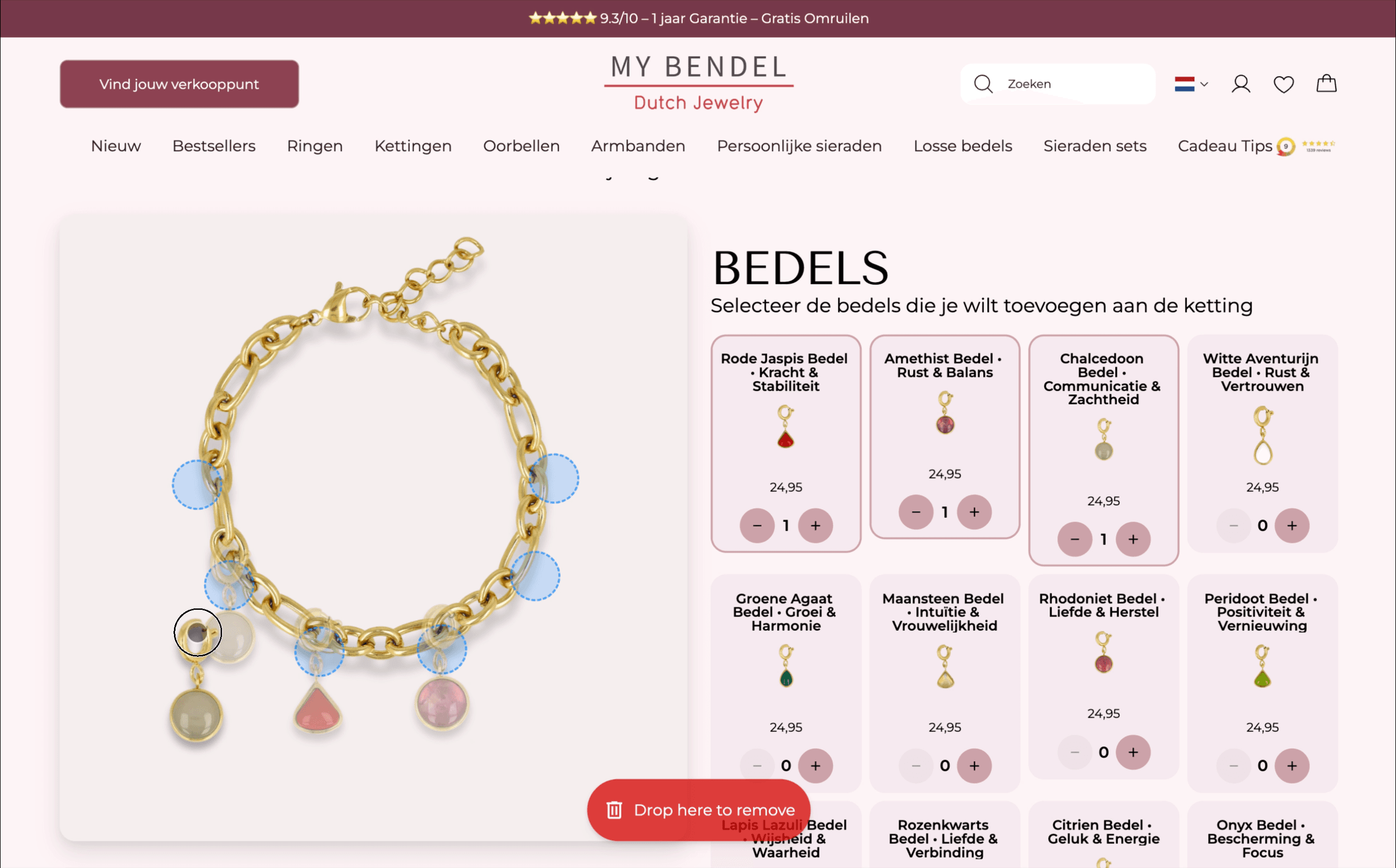 De Charm Bar op mybendel.com, waarin bedels aan een armband worden toegevoegd